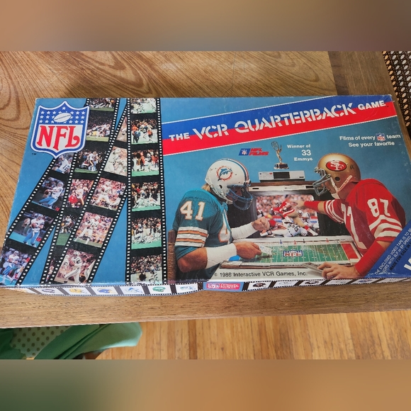 VINTAGE 1986 NFL THE VCR QUARTERBACK GAME COMPLETE *NEVER PLAYED WITH* - Picture 2 of 7